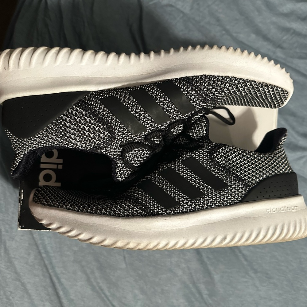 Adidas - Picture 4 of 8